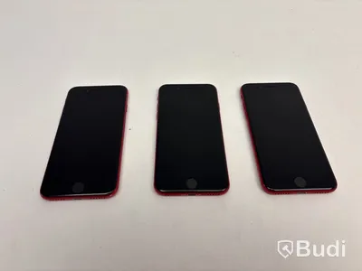 3 st. Mobiler Apple iPhone SE, olika modeller