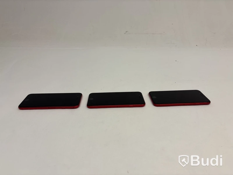 3 st. Mobiler Apple iPhone SE, olika modeller