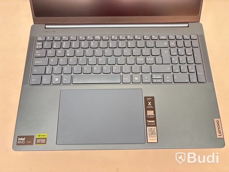 Bärbar dator Lenovo Yoga 9i 15,6 tum