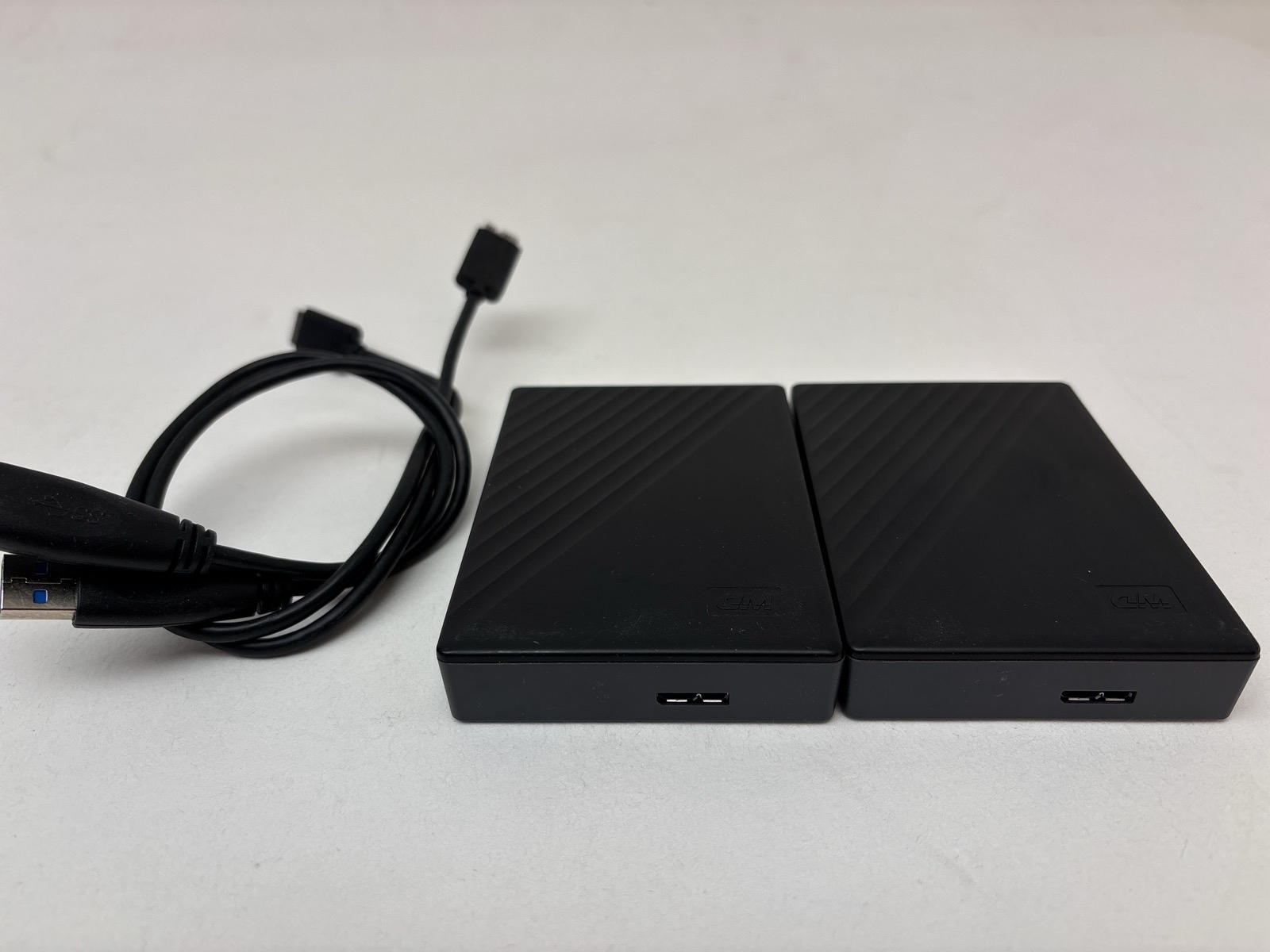 2 st. Externa hårddiskar WD My Passport á 5TB