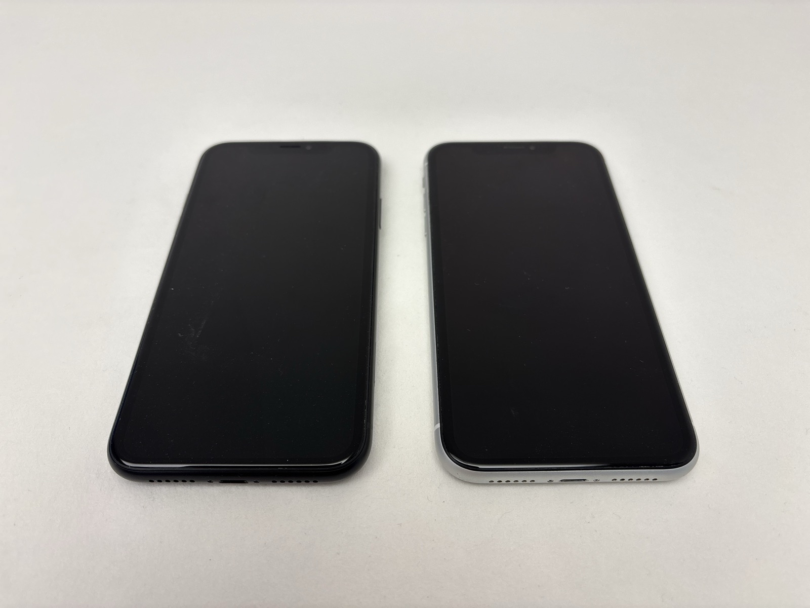 2 st. Mobil Apple iPhone Xr 64GB