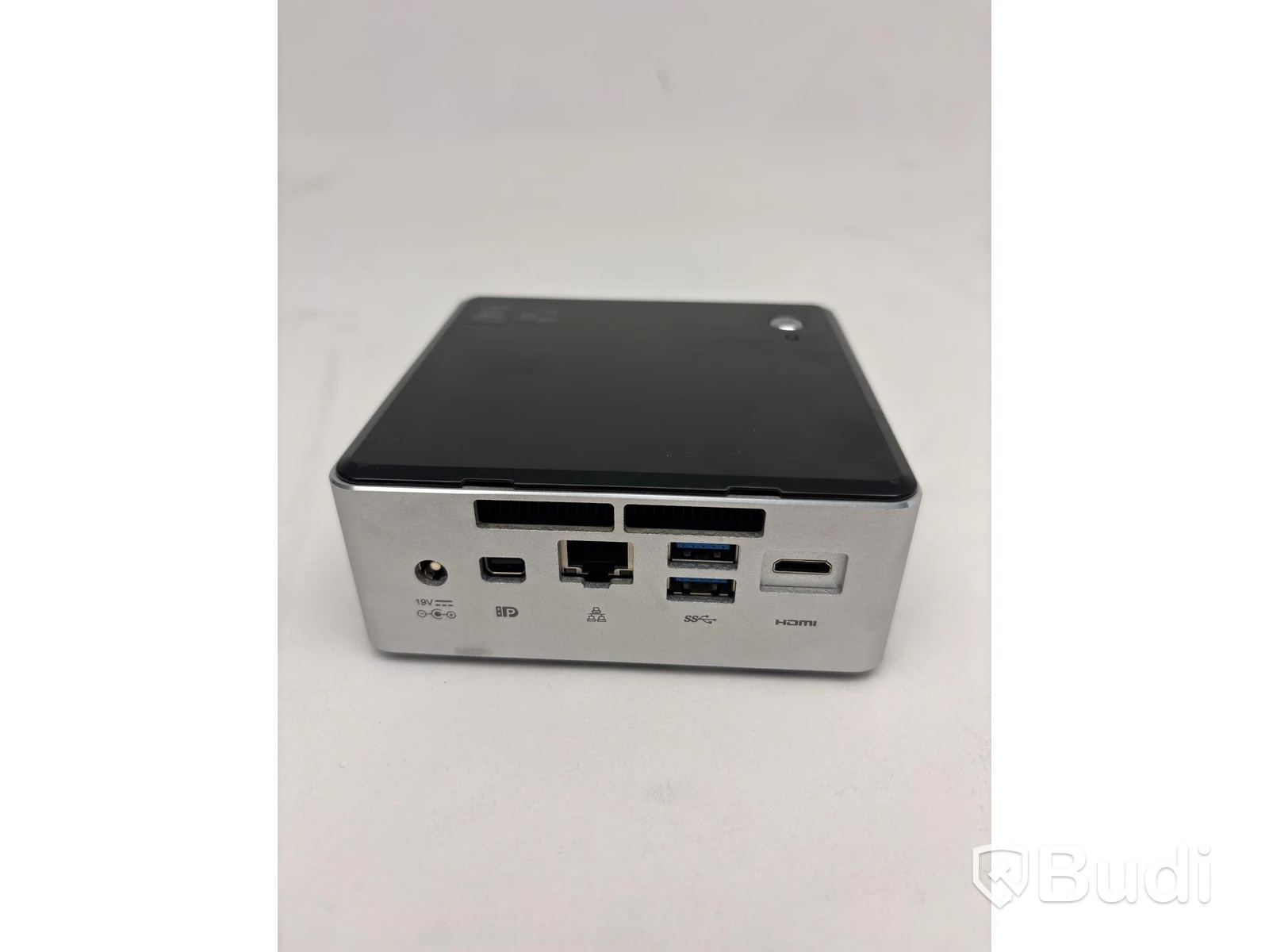 Intel NUC Desktop Computer
