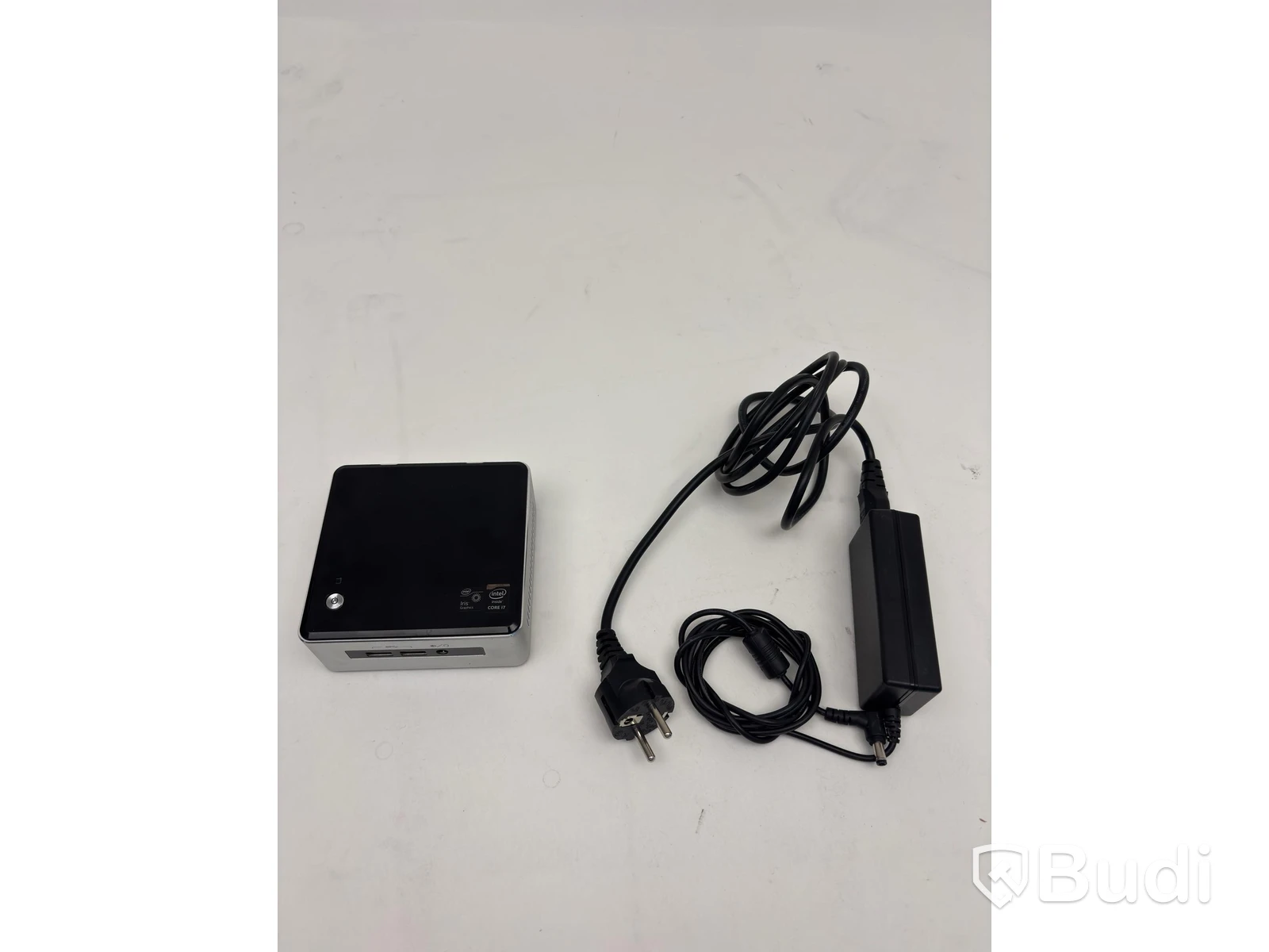 Intel NUC Desktop Computer