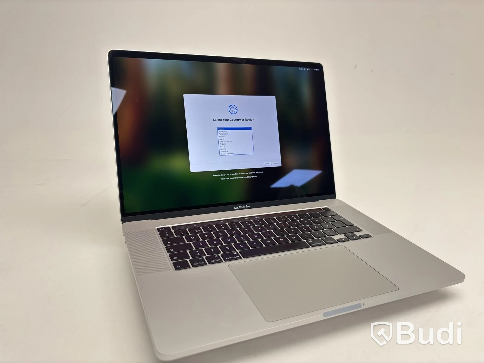 Apple MacBook Pro 16-inch Laptop (2019)