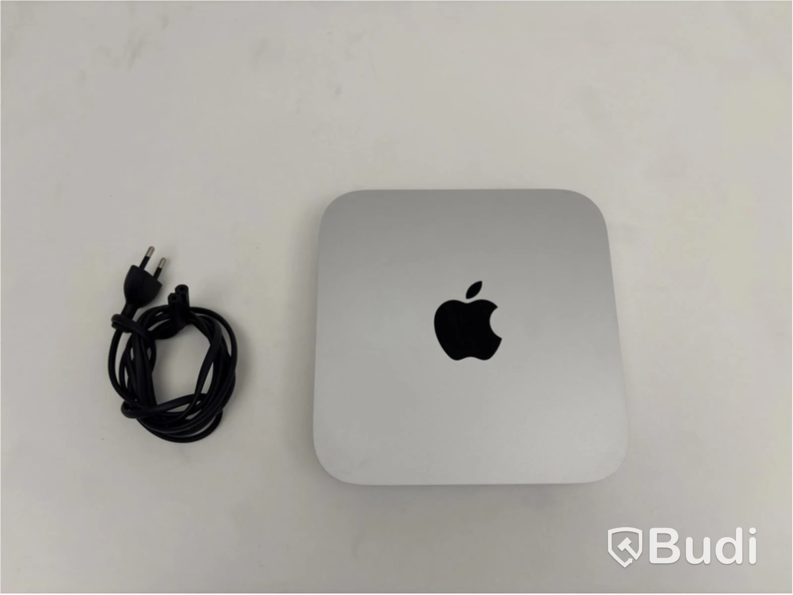 Apple Mac mini M1 (2020) desktop computer