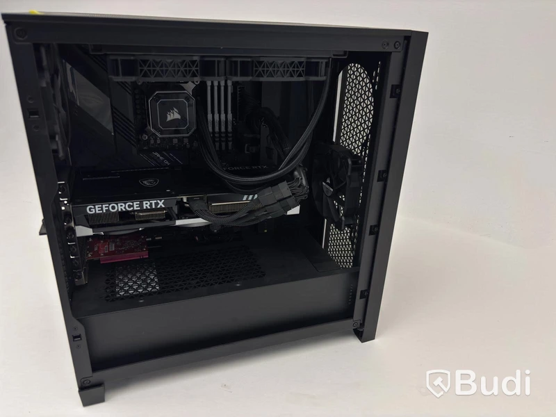 Desktop gaming PC
