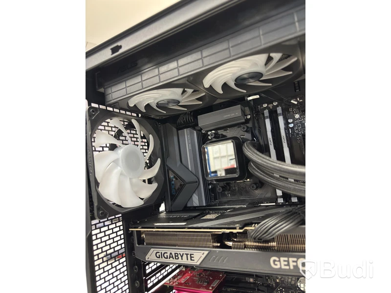 Gaming desktop PC