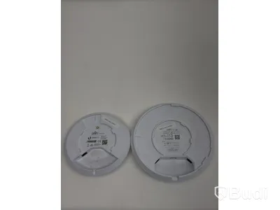 2 st. Accesspunkter Ubiquiti, olika modeller