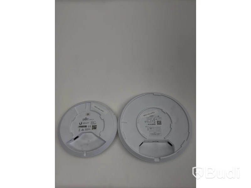 2 st. Accesspunkter Ubiquiti, olika modeller