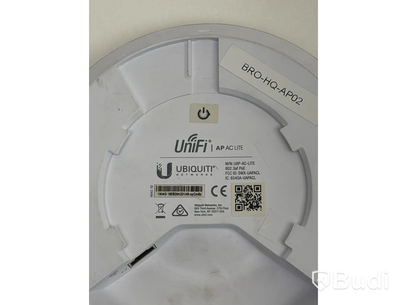 2 st. Accesspunkter Ubiquiti, olika modeller