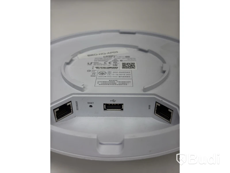 2 st. Accesspunkter Ubiquiti, olika modeller