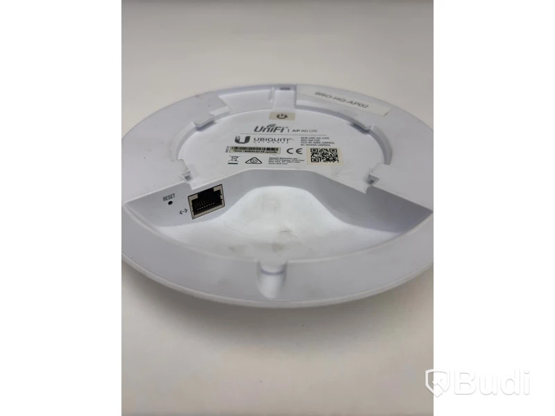 2 st. Accesspunkter Ubiquiti, olika modeller