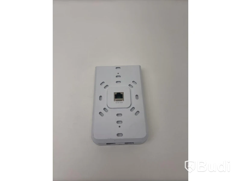 Ubiquiti UniFi wireless access point