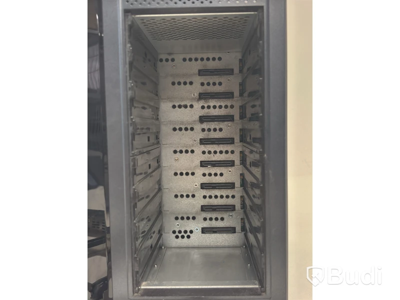 Nas Promise, Pegasus 2 R8
