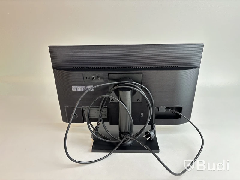 3 st. Datorskärmar Samsung F24T450FQR inkl. stativ, 24 tum