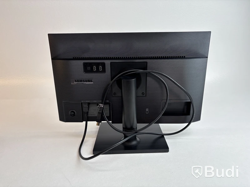 2 st. Datorskärmar Samsung F24T450FQR inkl. stativ, 24 tum