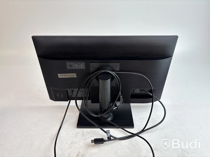 2 st. Datorskärmar Samsung F24T450FQR inkl. stativ, 24 tum