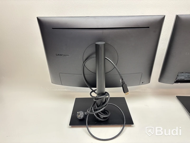 2 st. Datorskärmar Samsung S24H650GDU inkl. stativ