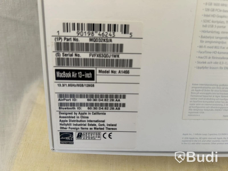 Apple MacBook Air laptop, 13.3-inch, 8 GB RAM