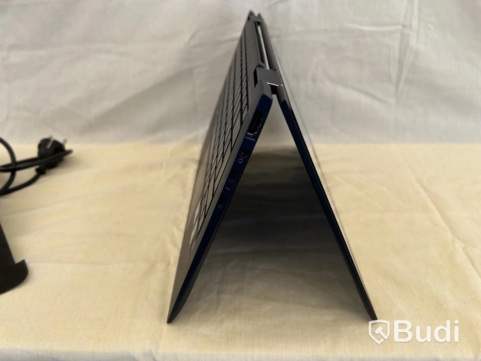 HP EliteBook Dragonfly G2 Laptop, i5, 16 GB RAM