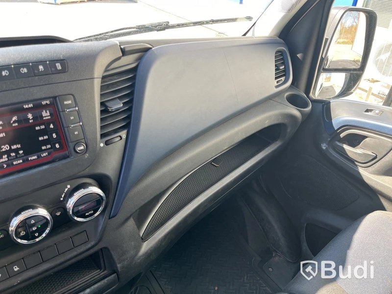 Skåpbil Iveco Daily 35-140 2.3 JTD Hi-Matic -2018 | Reparationsobjekt