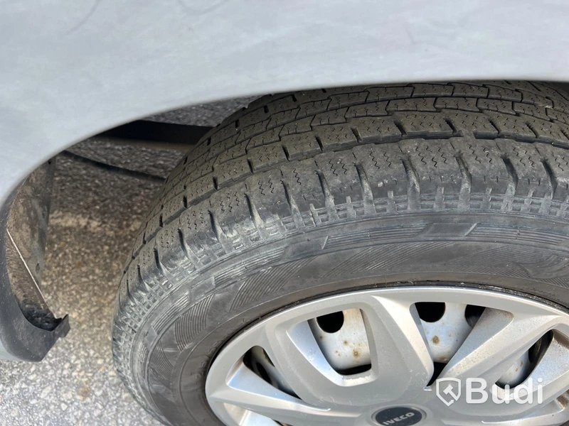 Skåpbil Iveco Daily 35-140 2.3 JTD Hi-Matic -2018 | Reparationsobjekt