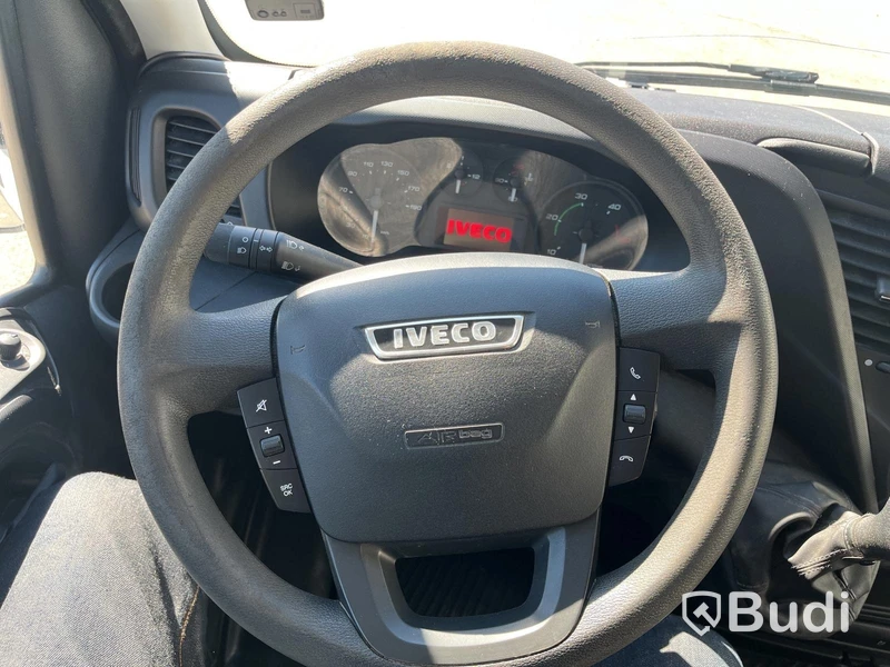 Skåpbil Iveco Daily 35-130 Skåpbil 2.3 JTD Hi-Matic -2015