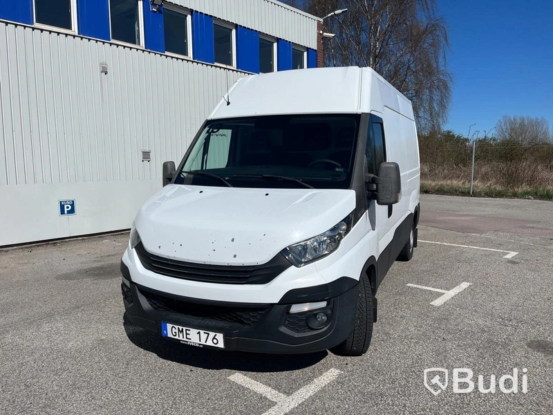Skåpbil Iveco Daily 35-130 Skåpbil 2.3 JTD Hi-Matic -2015