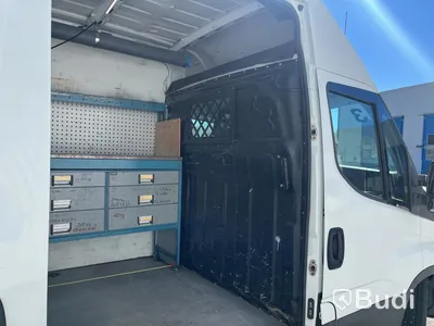 Skåpbil Iveco Daily 35-130 Skåpbil 2.3 JTD Hi-Matic -2015