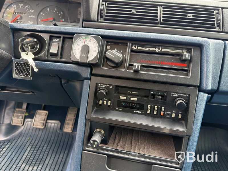 Veteranbil Volvo 740 2.3 Manuell, 115hk, 1989 | 8100 mil