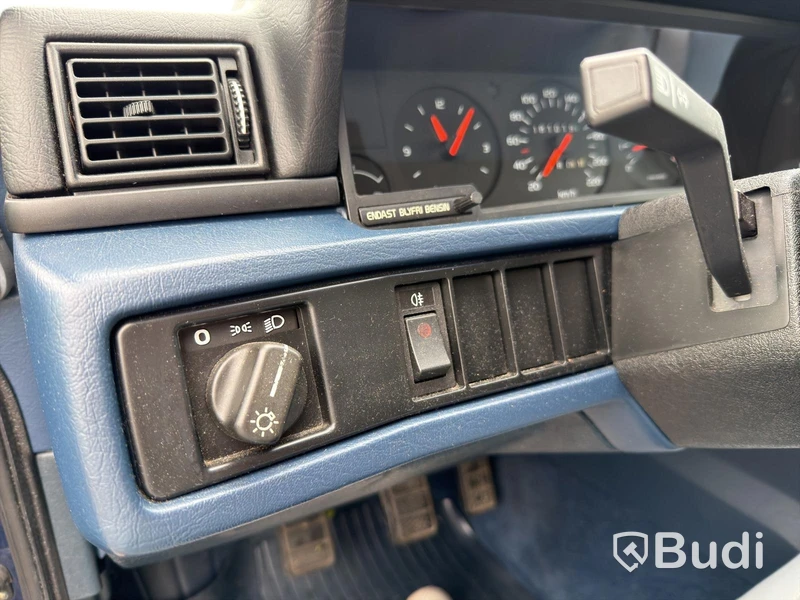 Veteranbil Volvo 740 2.3 Manuell, 115hk, 1989 | 8100 mil