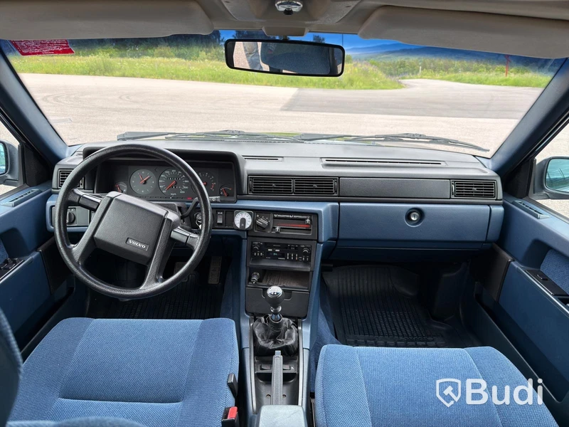 Veteranbil Volvo 740 2.3 Manuell, 115hk, 1989 | 8100 mil