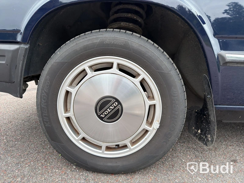 Veteranbil Volvo 740 2.3 Manuell, 115hk, 1989 | 8100 mil