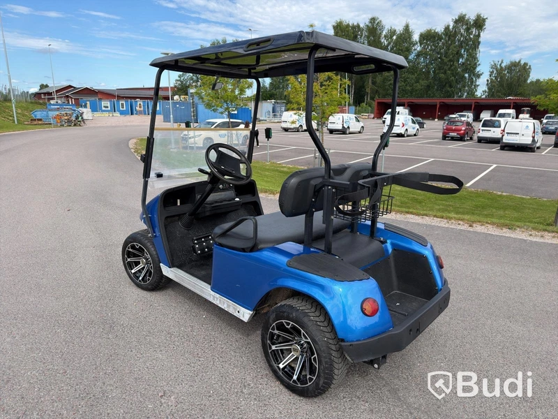Golfbil EZ-GO TXT | Omklädd | Nya batterier