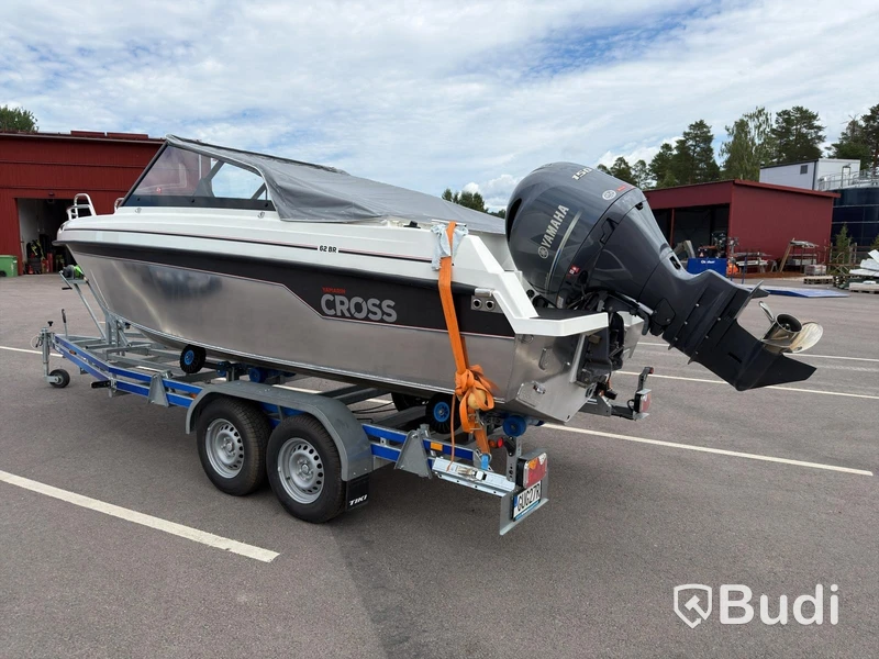 Motorbåt Yamarin Cross 62 BR, 2021| Yamaha F150 | Endast 56 h | Aluminiumskrov