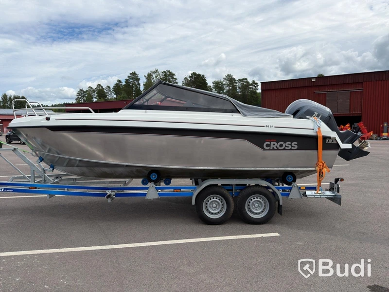 Motorbåt Yamarin Cross 62 BR, 2021| Yamaha F150 | Endast 56 h | Aluminiumskrov