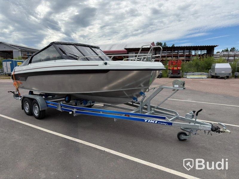 Motorbåt Yamarin Cross 62 BR, 2021| Yamaha F150 | Endast 56 h | Aluminiumskrov
