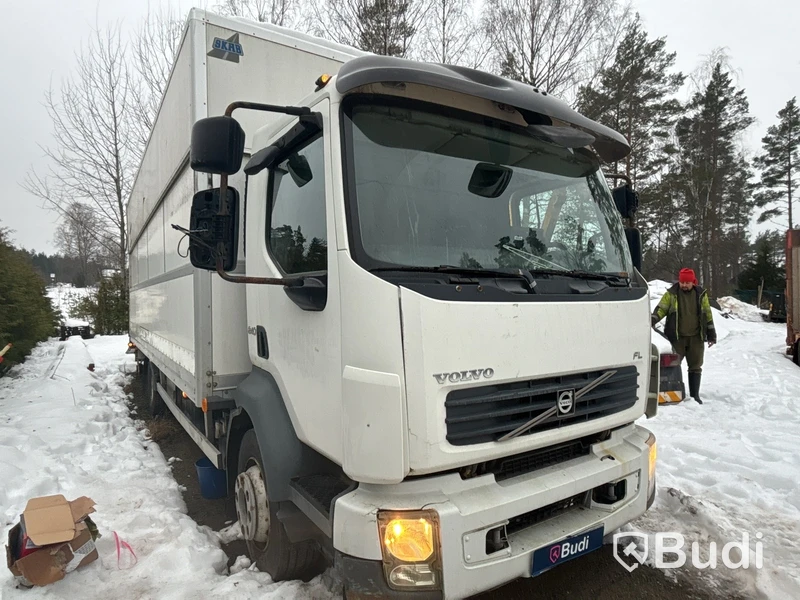 Lastbil Volvo FL 7.1 240 4x2 -2011 | Höj/sänk | Reparationsobjekt
