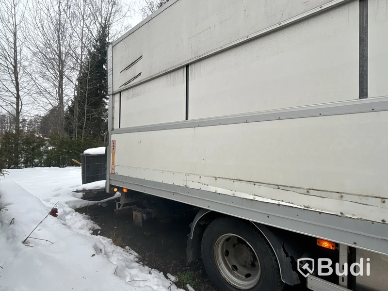 Lastbil Volvo FL 7.1 240 4x2 -2011 | Höj/sänk | Reparationsobjekt
