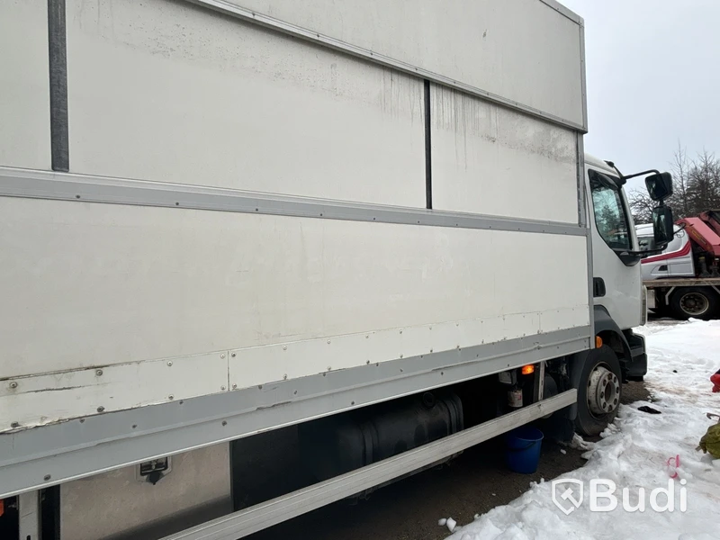 Lastbil Volvo FL 7.1 240 4x2 -2011 | Höj/sänk | Reparationsobjekt