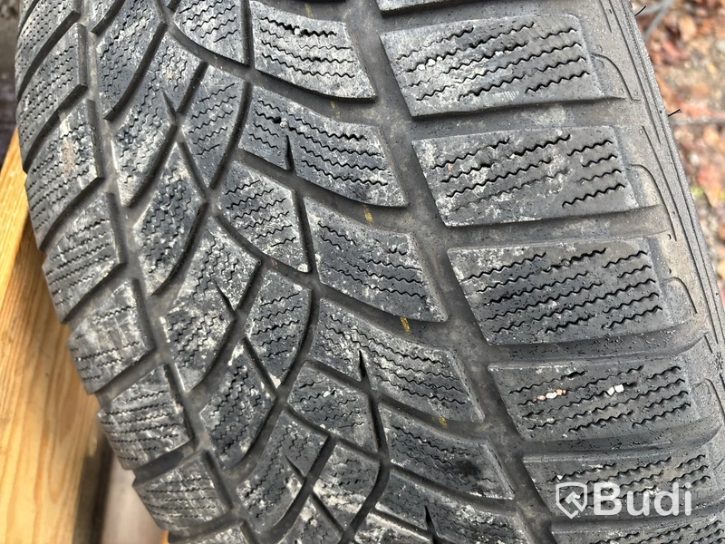 Vinterhjul Audi RSQ8 GoodYear 275/40R22