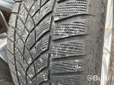 Vinterhjul Audi RSQ8 GoodYear 275/40R22