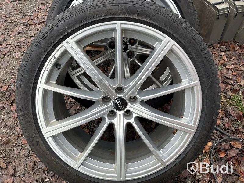 Vinterhjul Audi RSQ8 GoodYear 275/40R22