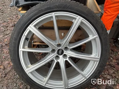 Vinterhjul Audi RSQ8 GoodYear 275/40R22