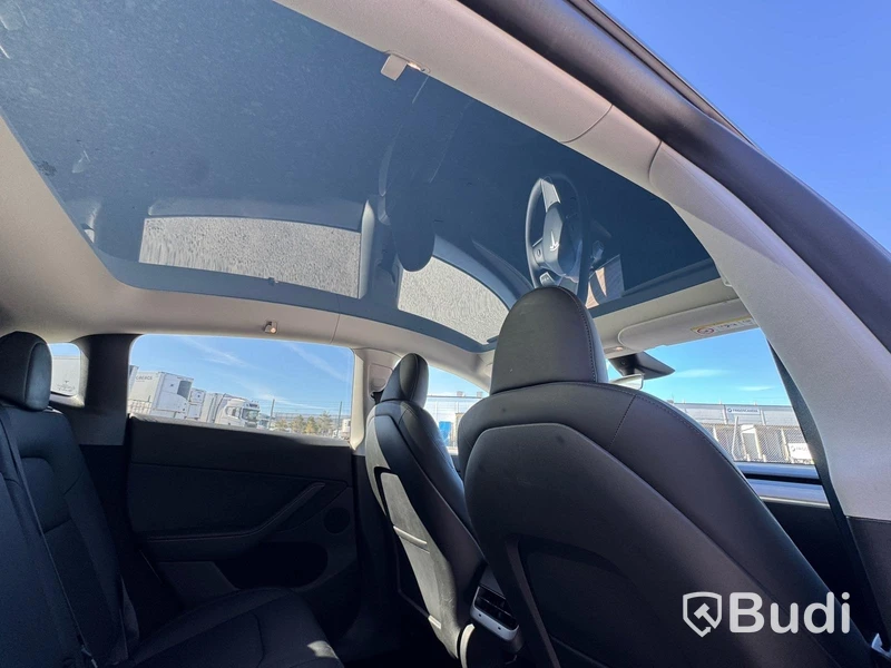Tesla Model Y Performance -2024 | 534 hp | Tow bar