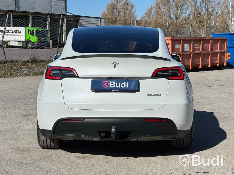 Tesla Model Y Performance -2024 | 534 hp | Tow bar