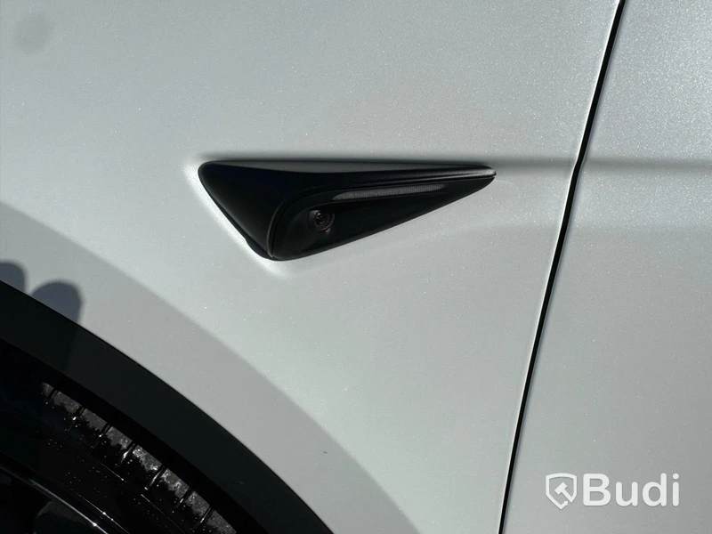 Tesla Model Y Performance -2024 | 534 hp | Tow bar
