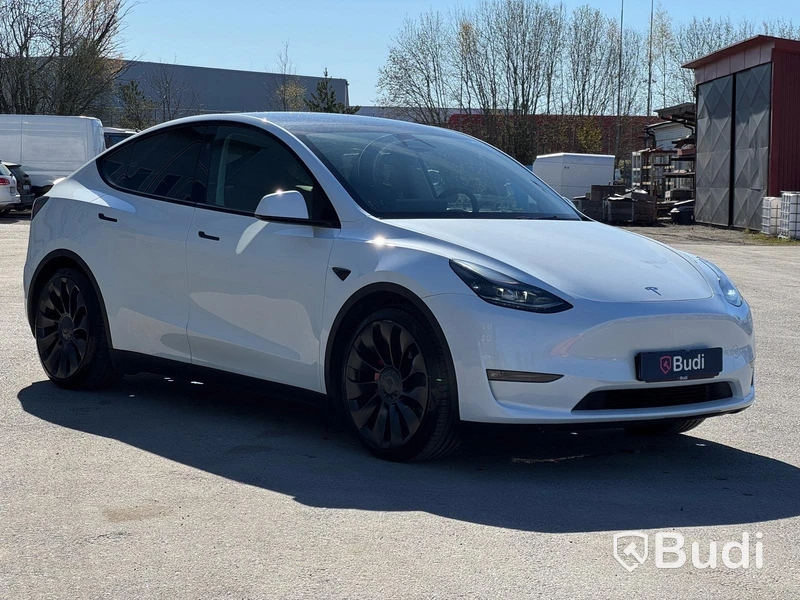 Tesla Model Y Performance -2024 | 534 hp | Tow bar