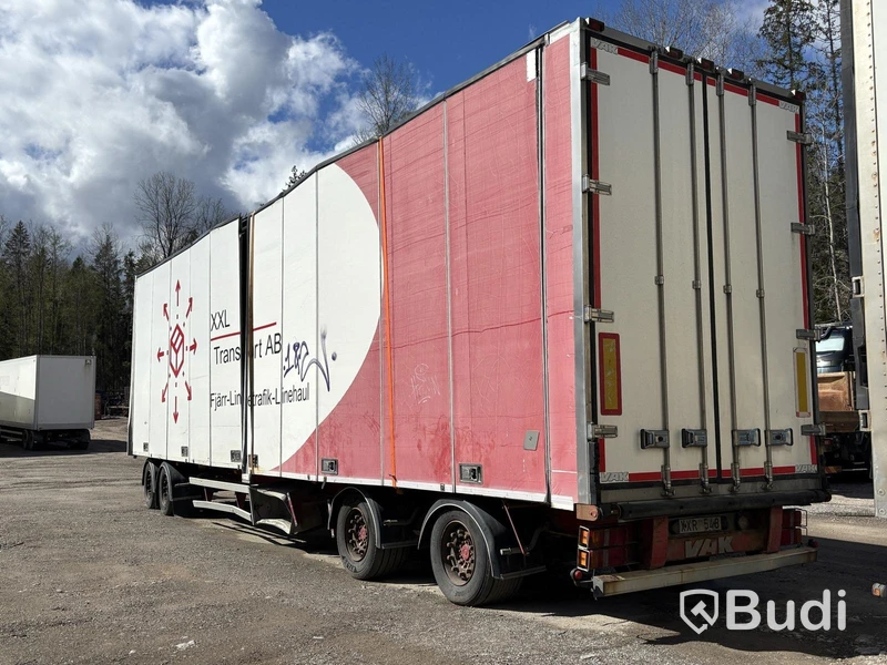 Lastbilssläp VAK V-4-40 -2007 | Reparationsobjekt