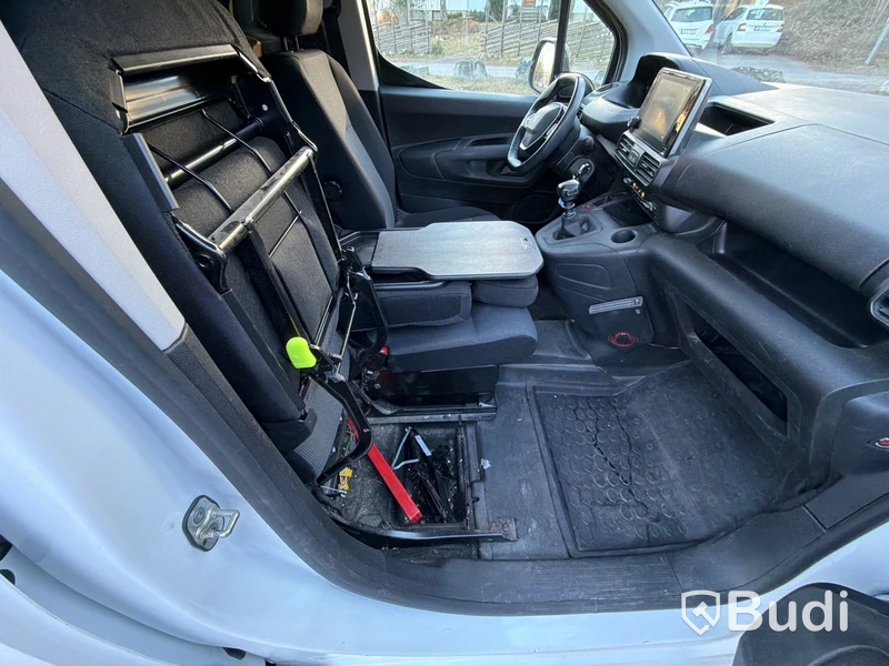 Peugeot Partner 1.5 HDI Skåp (100hk) -2021 (Endast 2290 mil)